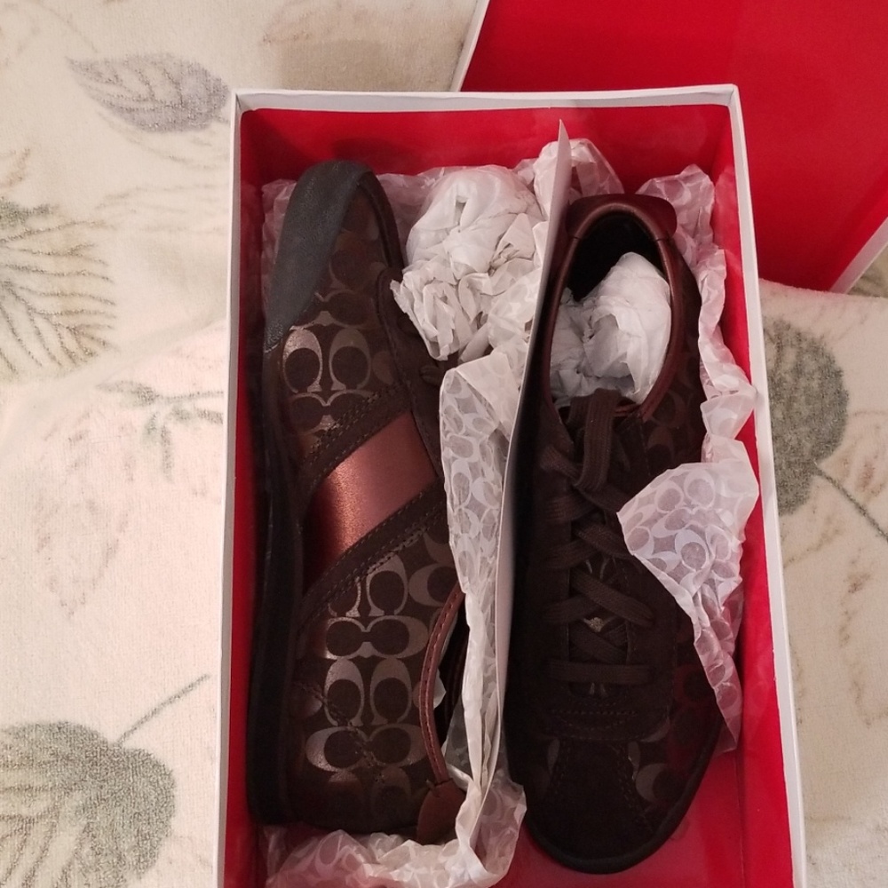 Coach Brown Signature Sneakers NWT - Picture 5 of 5